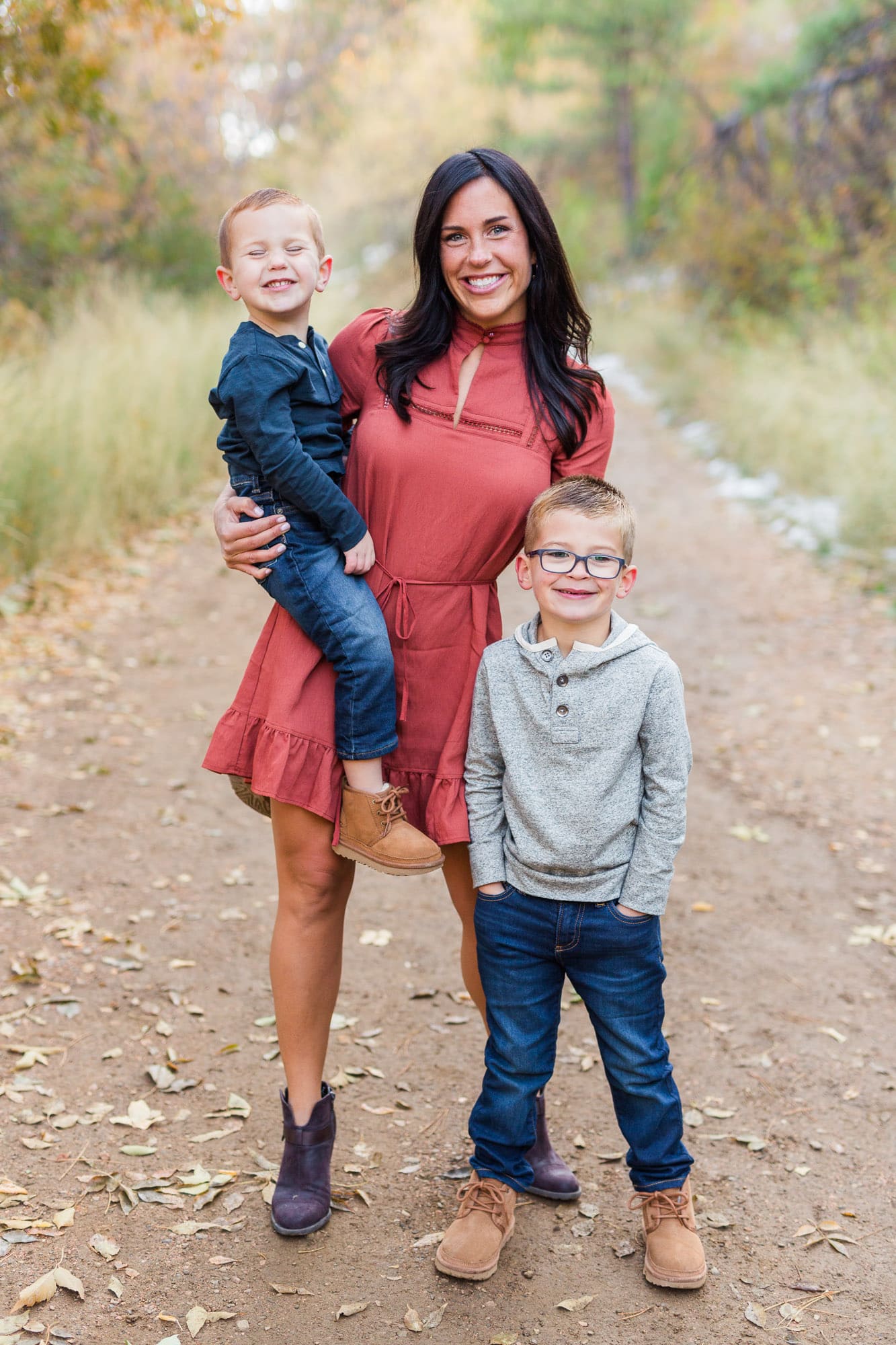 What to Wear for Family Portraits — Artemis Photography